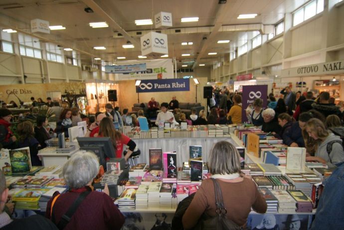 Книжную ярмарку Bibliotéka в Братиславе посетило более 40 000 человек